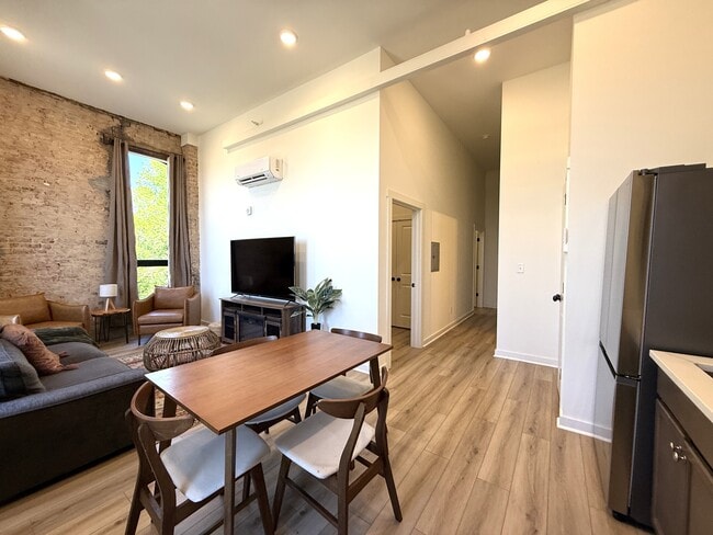 Photo - The Grandview Hotel