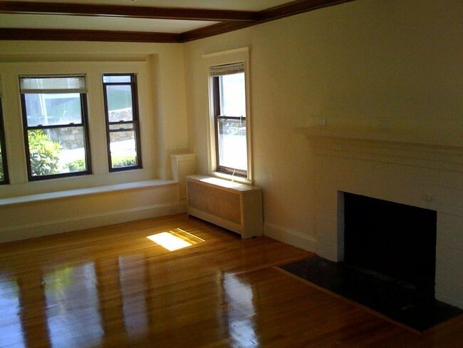Photo - 12 Gerald Rd Unit 1