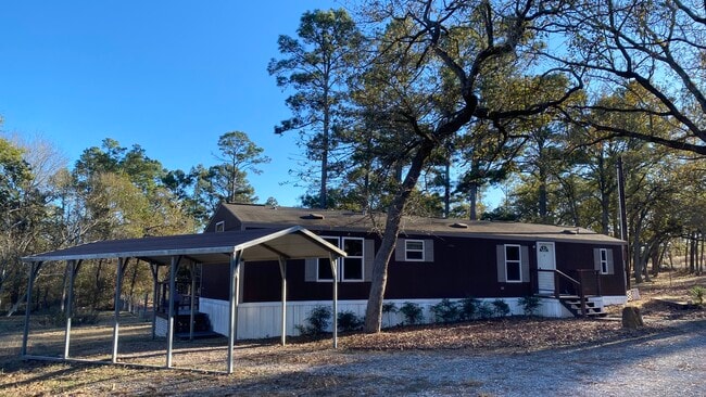 Building Photo - 177 Pine Hill Loop Rental