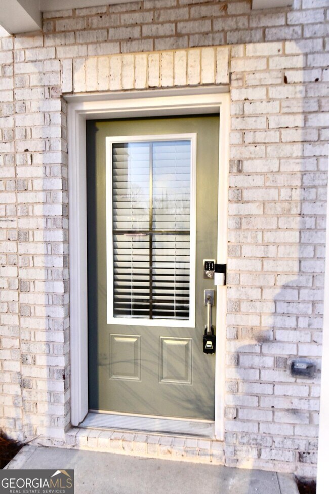 Photo - 2839 Rosehall Way