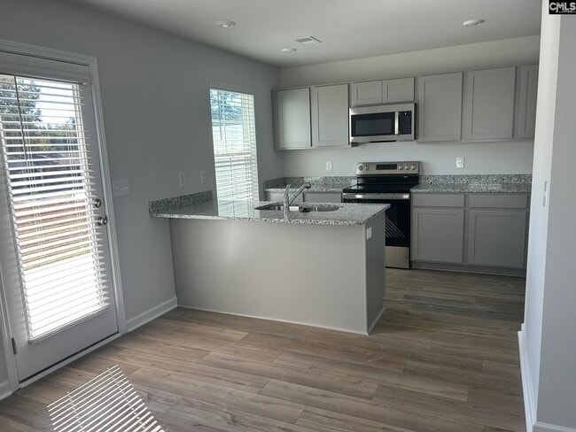 Photo - 216 Brando Wy