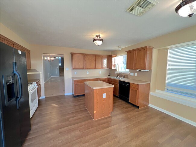 Photo - 5535 Bear Paw Cir