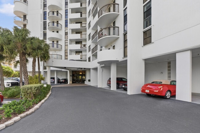 Photo - 1361 S Ocean Blvd Unidad 808