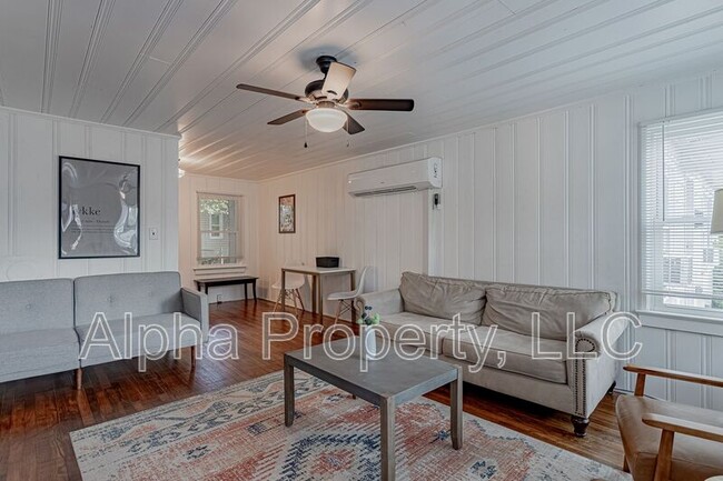 Photo - 100 Darlington Ave Unit C