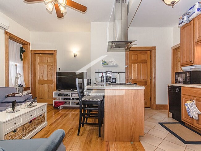 Photo - Really Nice 2 bed in Beacon Hill