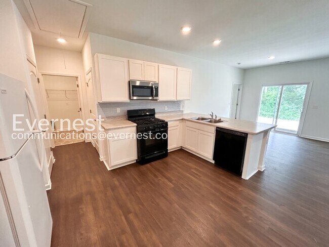 Photo - 3-Bed/ 2-Bath Home in Antioch/Available Now!