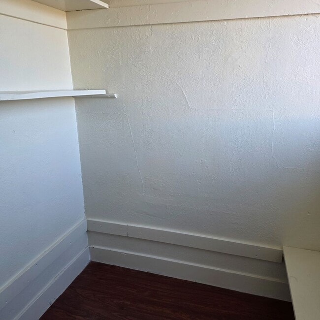 Photo - Bancroft Avenue Unidad 3