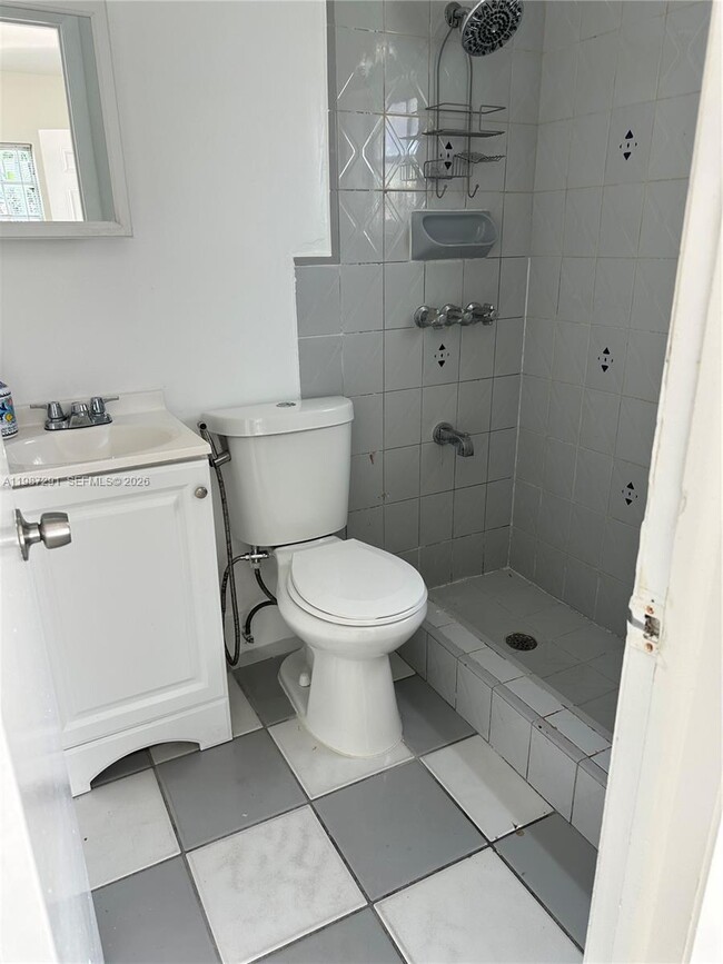 Photo - 1700 SW 14th Terrace Unit 0