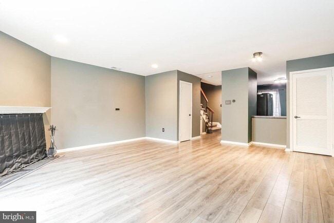 Building Photo - 94 Teal Ct