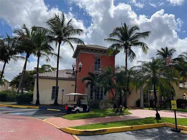 Photo - 8373 Lake Dr Unidad 202