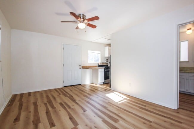 Photo - 860 Gail Gardner Way Unit B