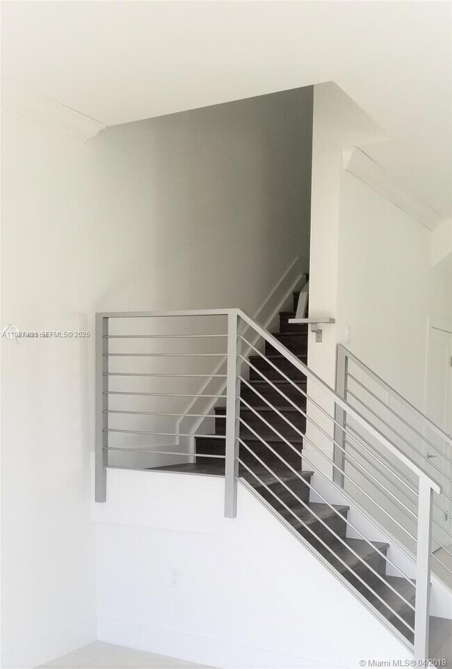 Photo - 10429 SW 118th Ave