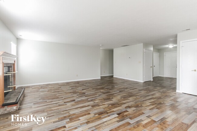 Photo - 8659 Eagles Nest Dr