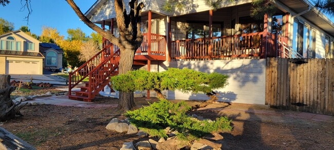 Building Photo - 6290 Wolff St Unit Top