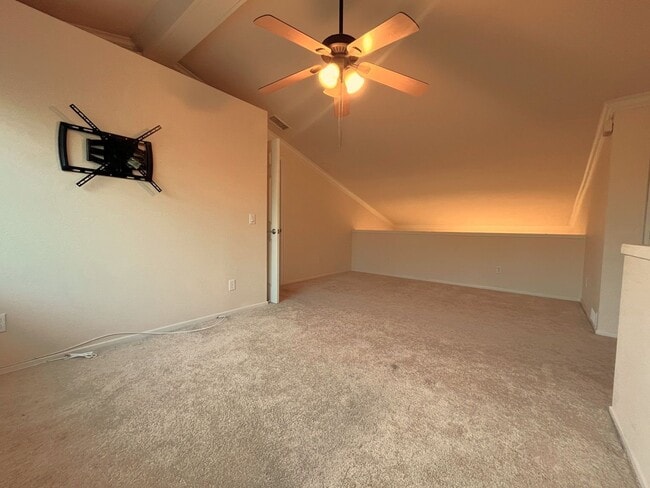 Photo - 2205 Charise St