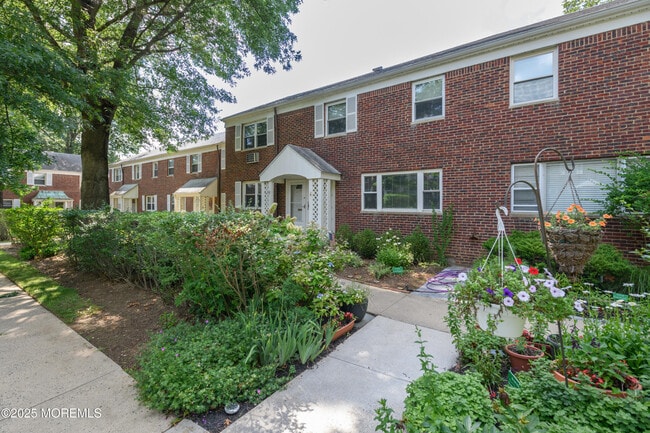 Photo - 158 Manor Dr Condo Unit 158