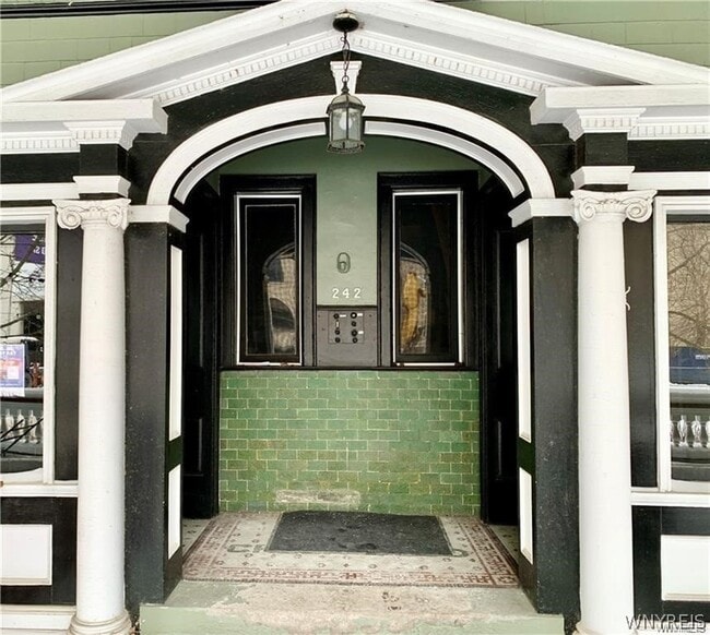 Photo - 242 Bryant St