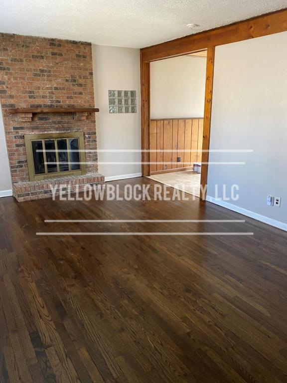 Photo - 8661 Sleepy Hollow Rd