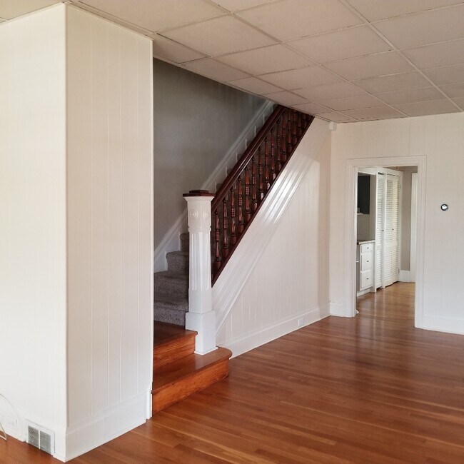 Photo - 604 Hummel Ave