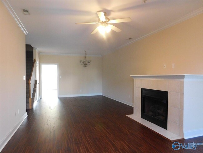 Photo - 446 Shamrock Dr