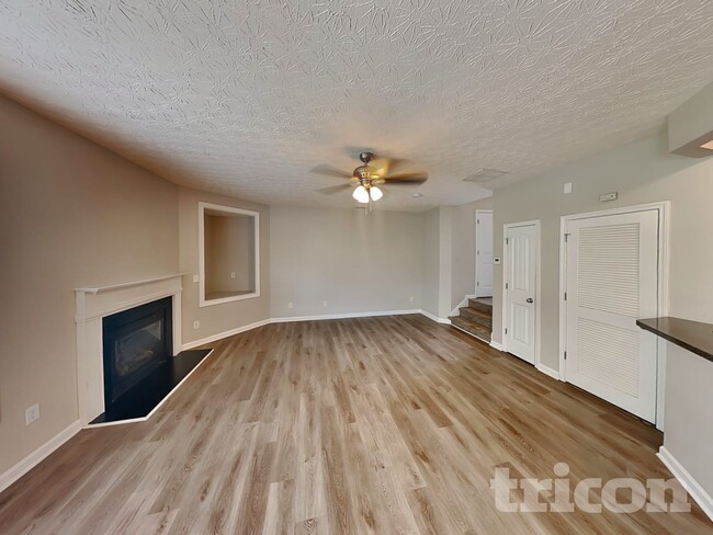 Photo - 8129 Brookbend Dr