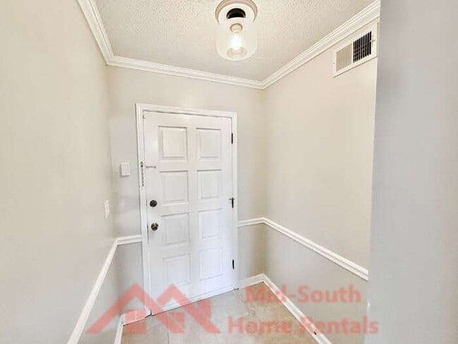 Photo - 465 Shelton Rd