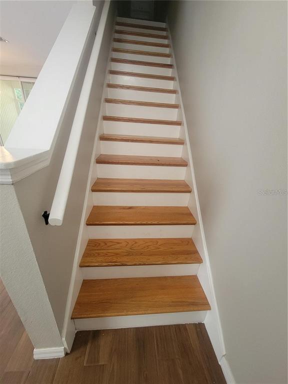 Photo - 2221 Golden Oak Ln