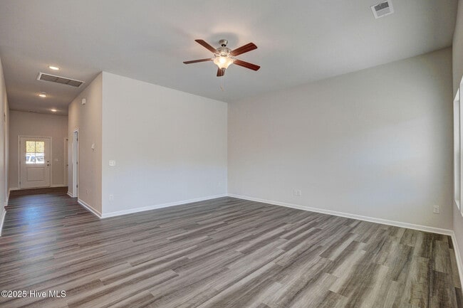 Photo - 3133 Burberry Ln SW