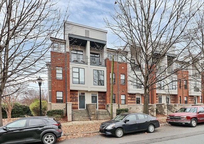 Photo - 546 N McDowell St Townhome