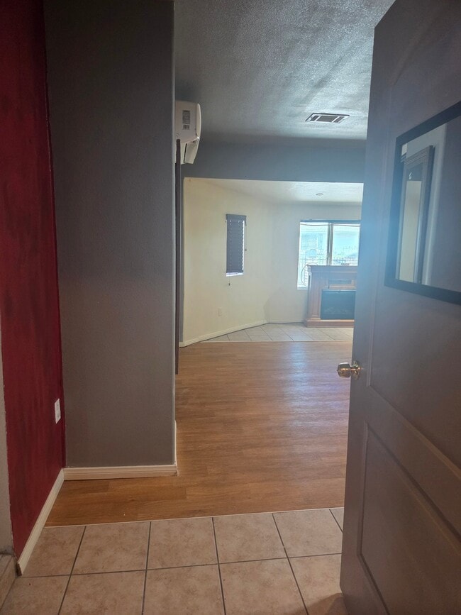1216 W Calle De Oro