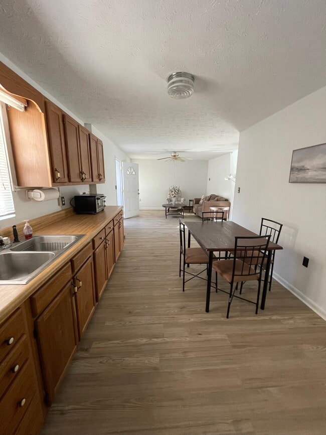 Photo - 149 Iced Ln Unidad Duplex