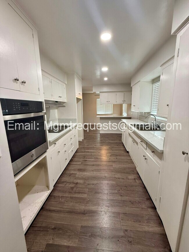 Photo - 4250 Tenth Street, Unit 4250 Unit 4250