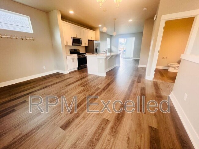 13214 189th Ave E