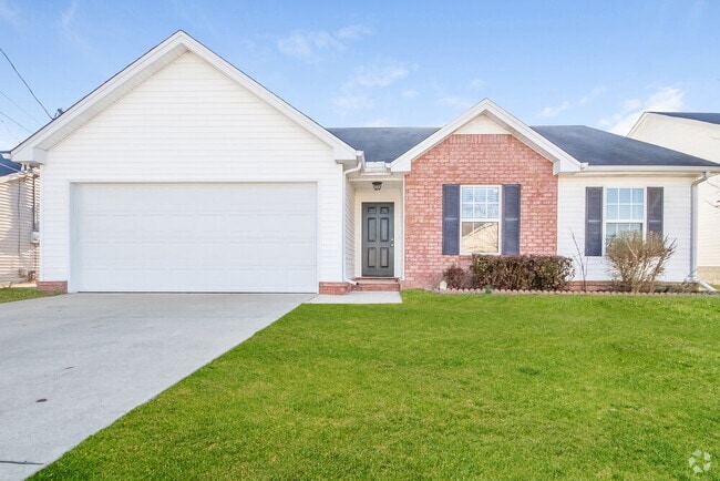 Building Photo - 1318 Eastwoods Dr Rental