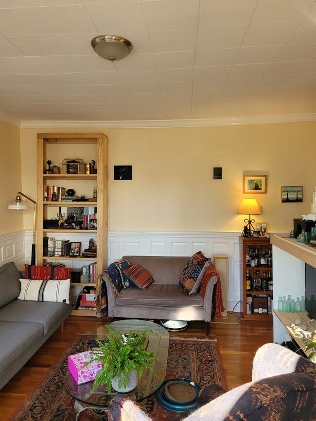 Photo - 7 Craigie Terrace Unit Apartment #1