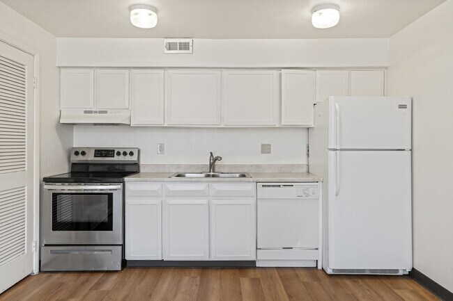 Photo - 3460 Madison Ave Unit #5
