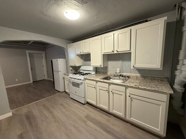 Photo - 1767 S Broadway Unit 7 - 1767 S Broadway