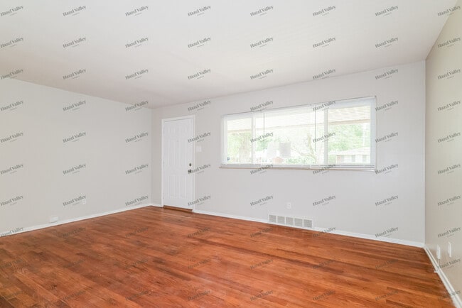 Photo - 7012 Marlac Dr