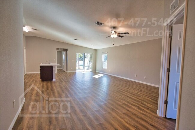 Photo - 5204 S San Mateo Dr