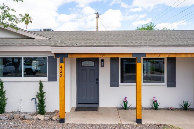 Photo - 423 N 73rd Pl