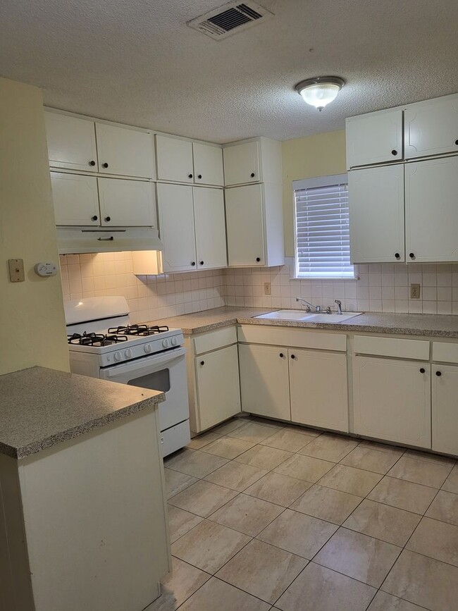 Photo - 1551 Pamela Ln
