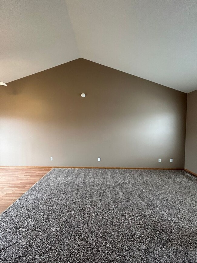 Photo - Spacious Millard Living with a Backyard You’ll Love