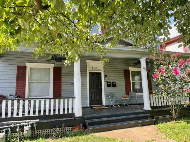 Photo - 812 Marshall Ave SW Unit Apartment A