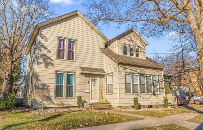 Photo - 711 Napoleon St Unit 711