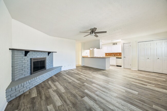 Photo - 4218 Crestwood Dr