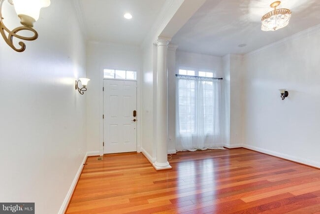 Photo - 18353 Fairway Oaks Square