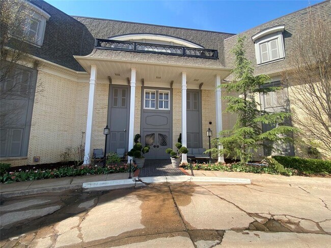 Photo - 1114 Sherwood Ln Unit C-1