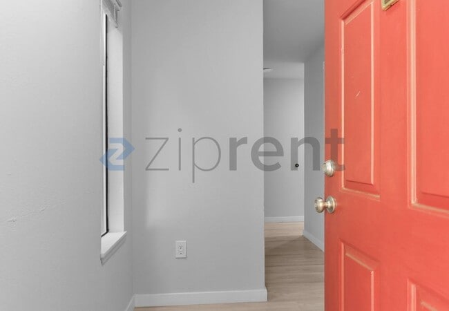 Photo - Unit B7