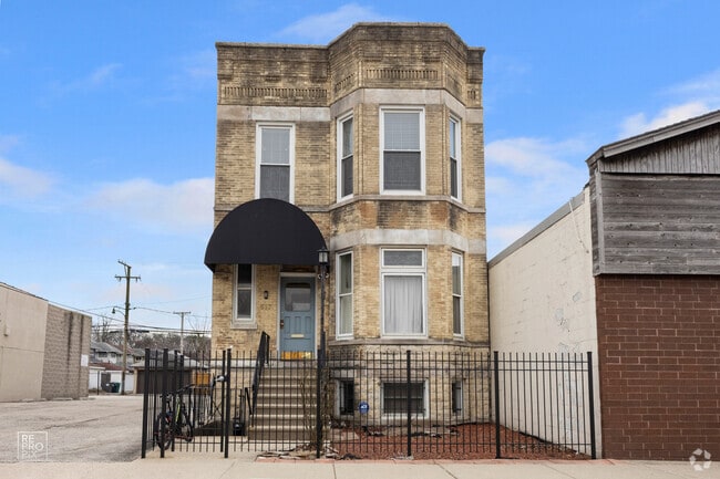 Building Photo - 617 Madison St Rental