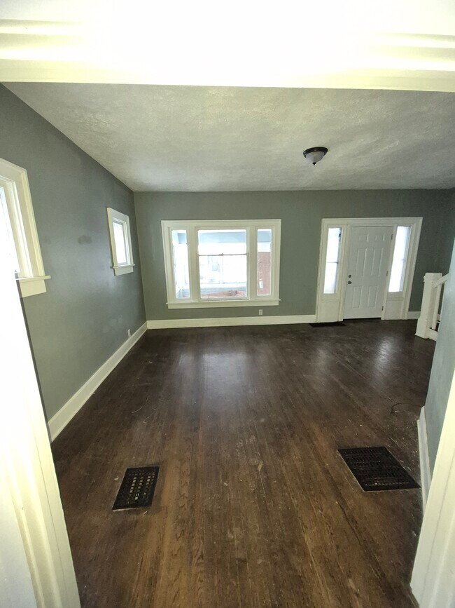 Photo - 565 Garfield Pl